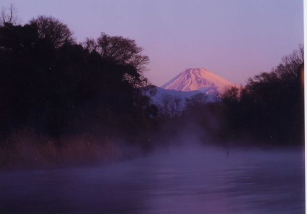 柿田川と富士山の写真３－１