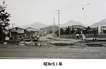 昭和51年の国道１号八幡東交差点付近の写真