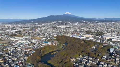 柿田川公園と富士山（秋）