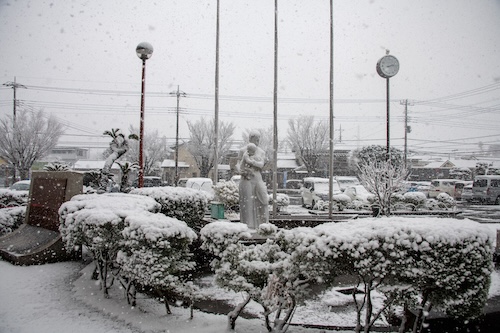 清水町役場（雪景色）の画像２