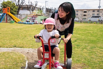 こども未来課職員の業務の様子