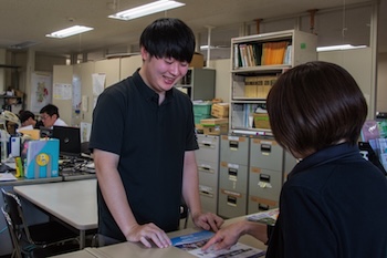 産業観光課職員の業務の様子
